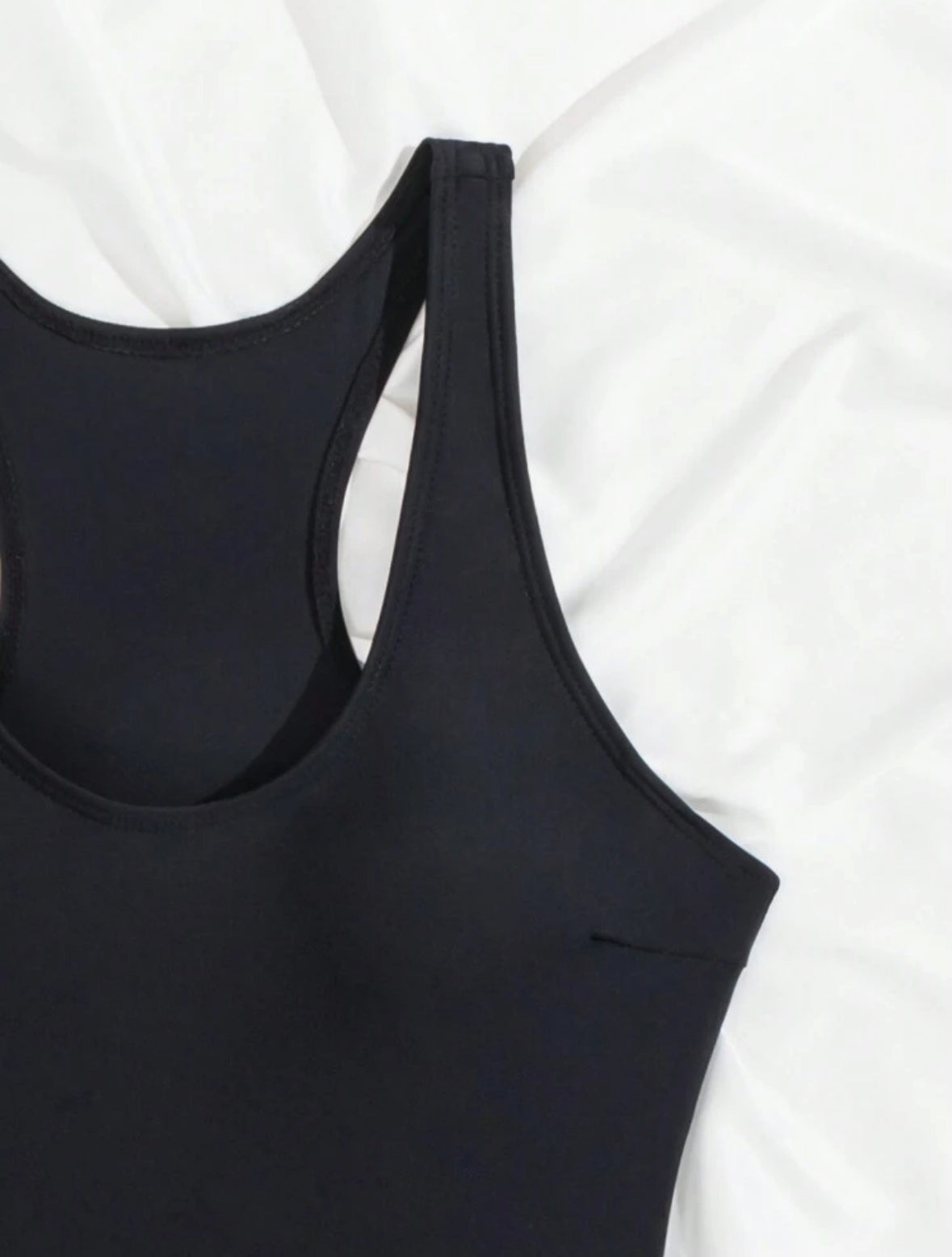 One piece hallow back