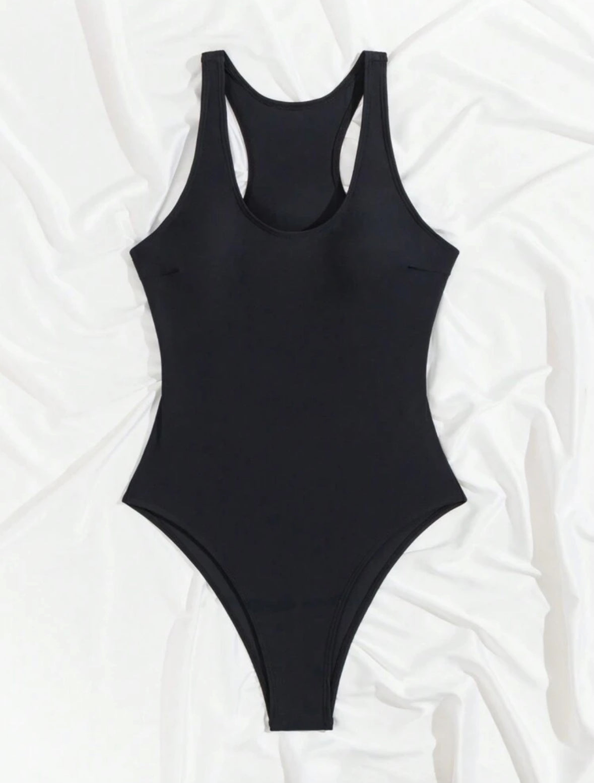 One piece hallow back