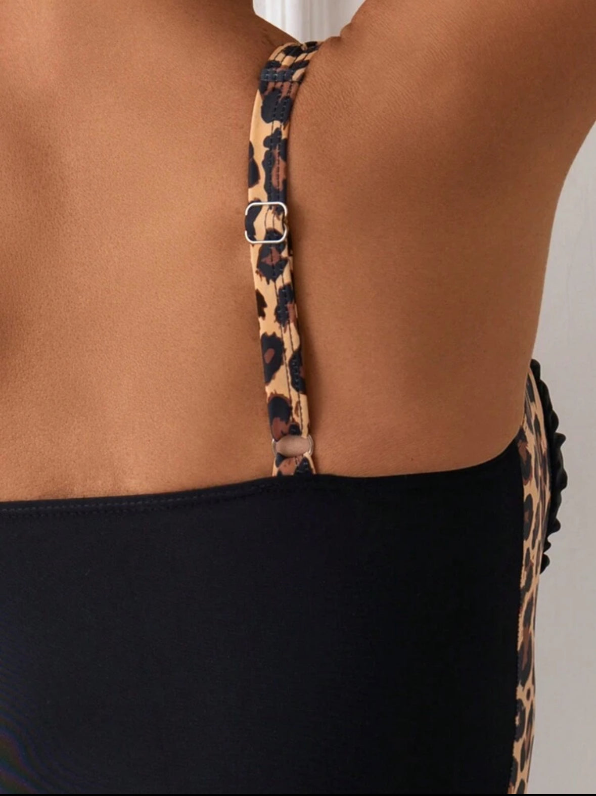 Favola leopard une pièce
