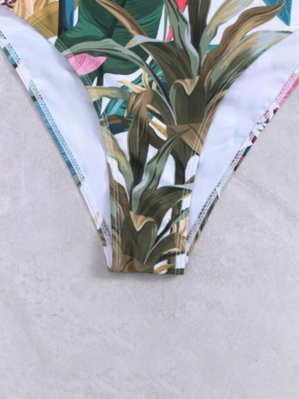 Une pièce tropical tulipe