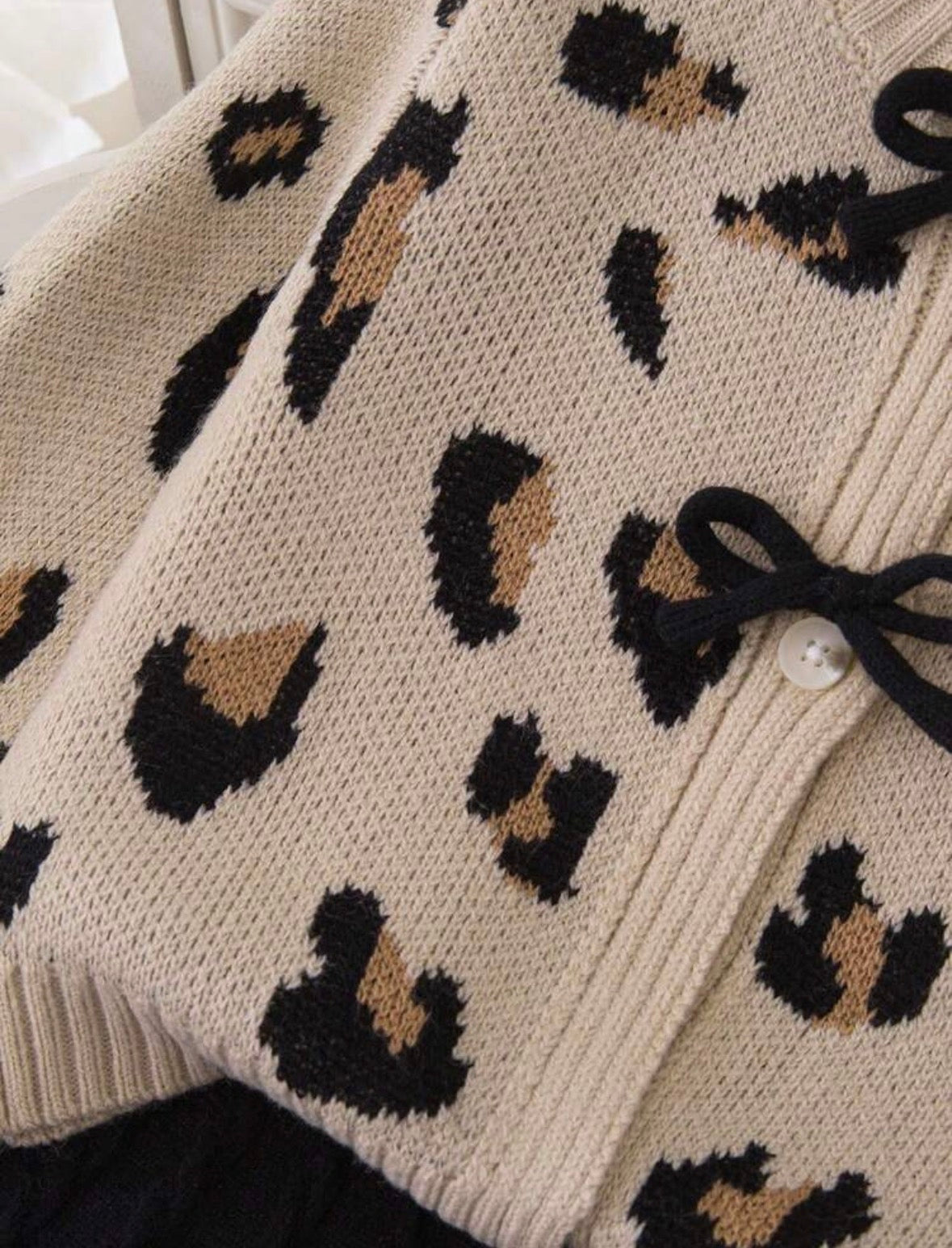 Ensemble poésie (Cardigan+Mini jupe)