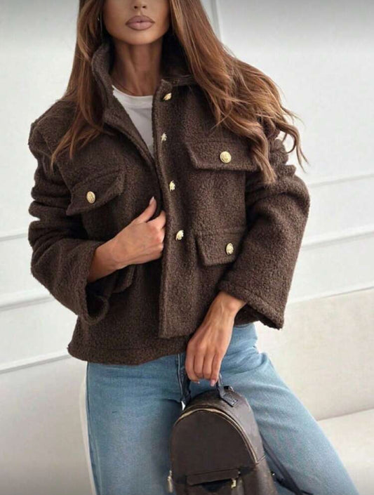 Veste courte en laine d'agneau