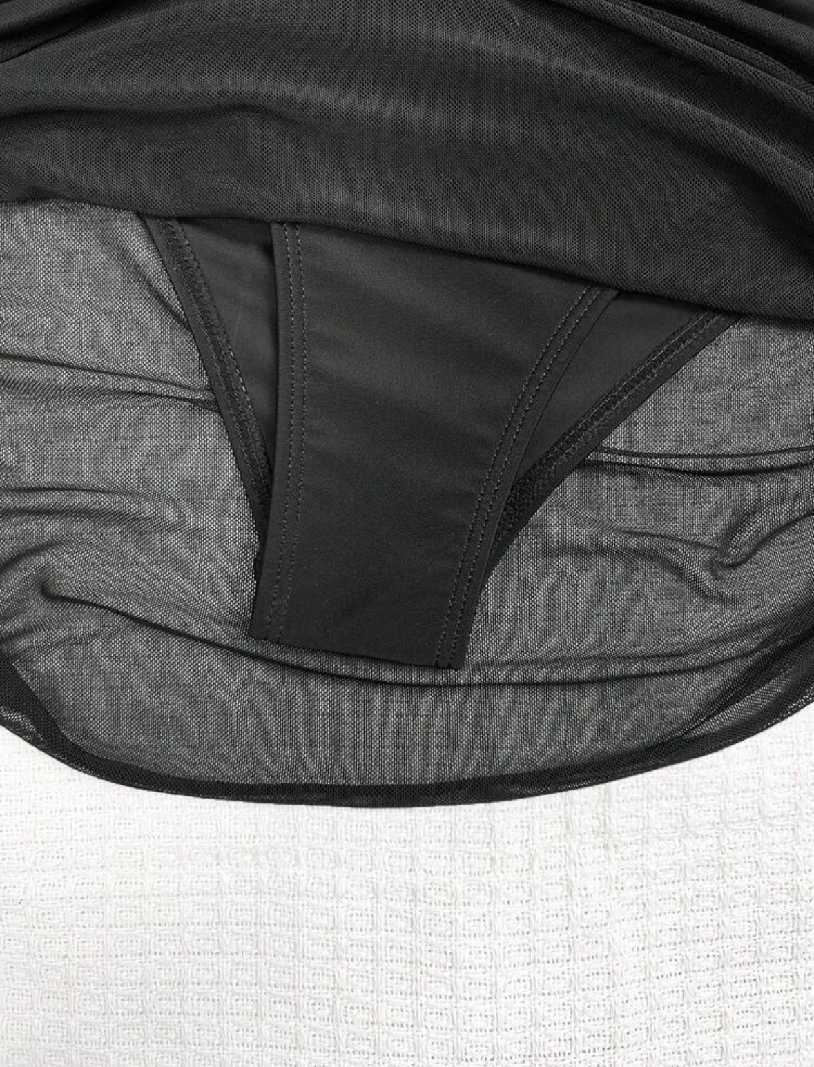 Une une pièce limited Black