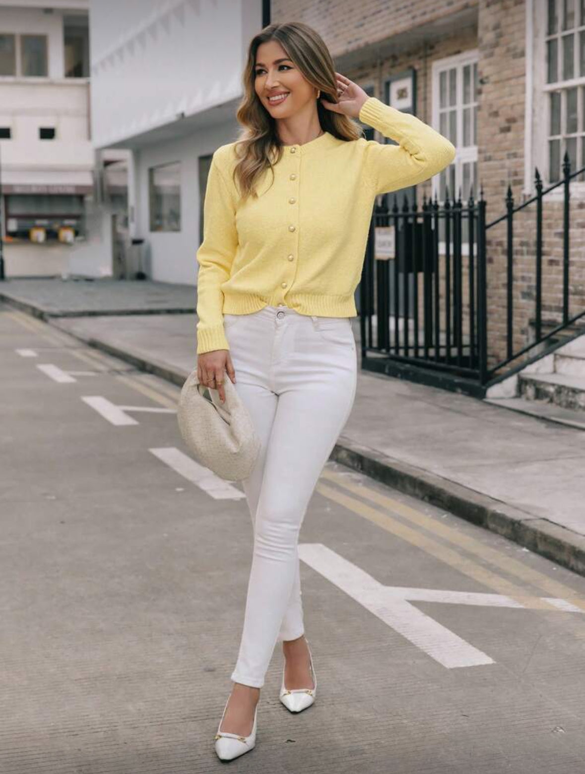 Cardigan minimaliste à col rond