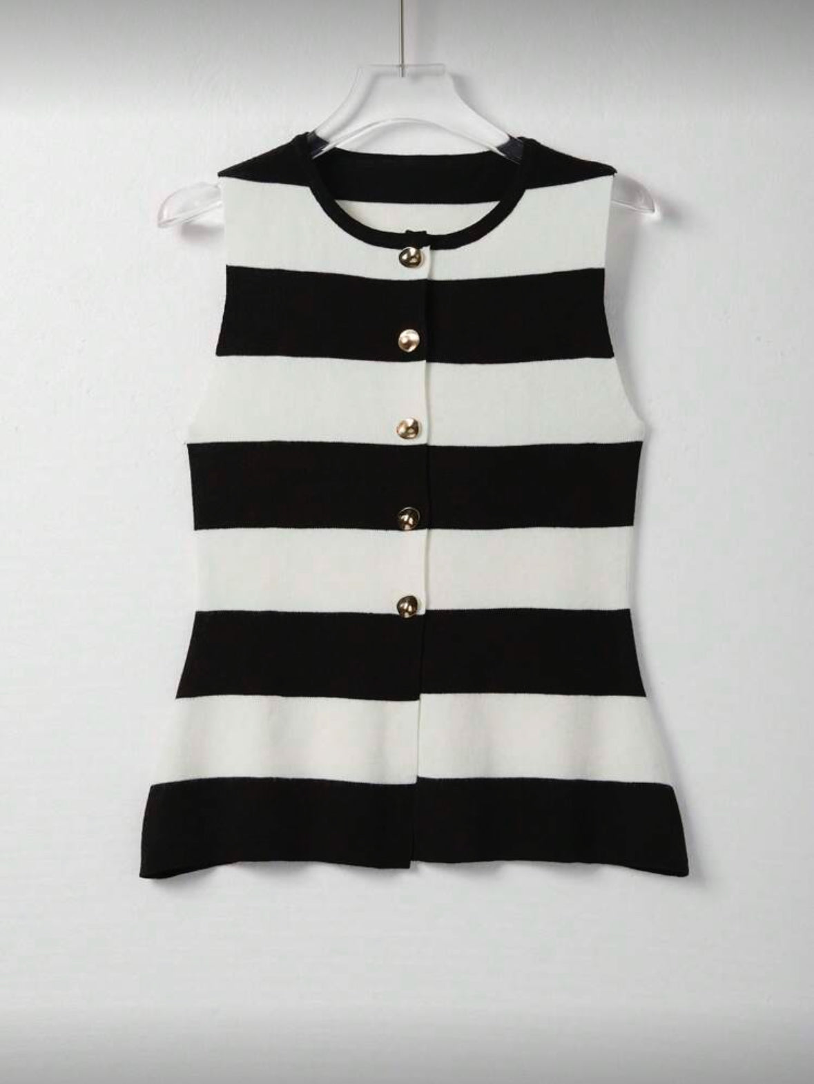 Top tricoté sans manches