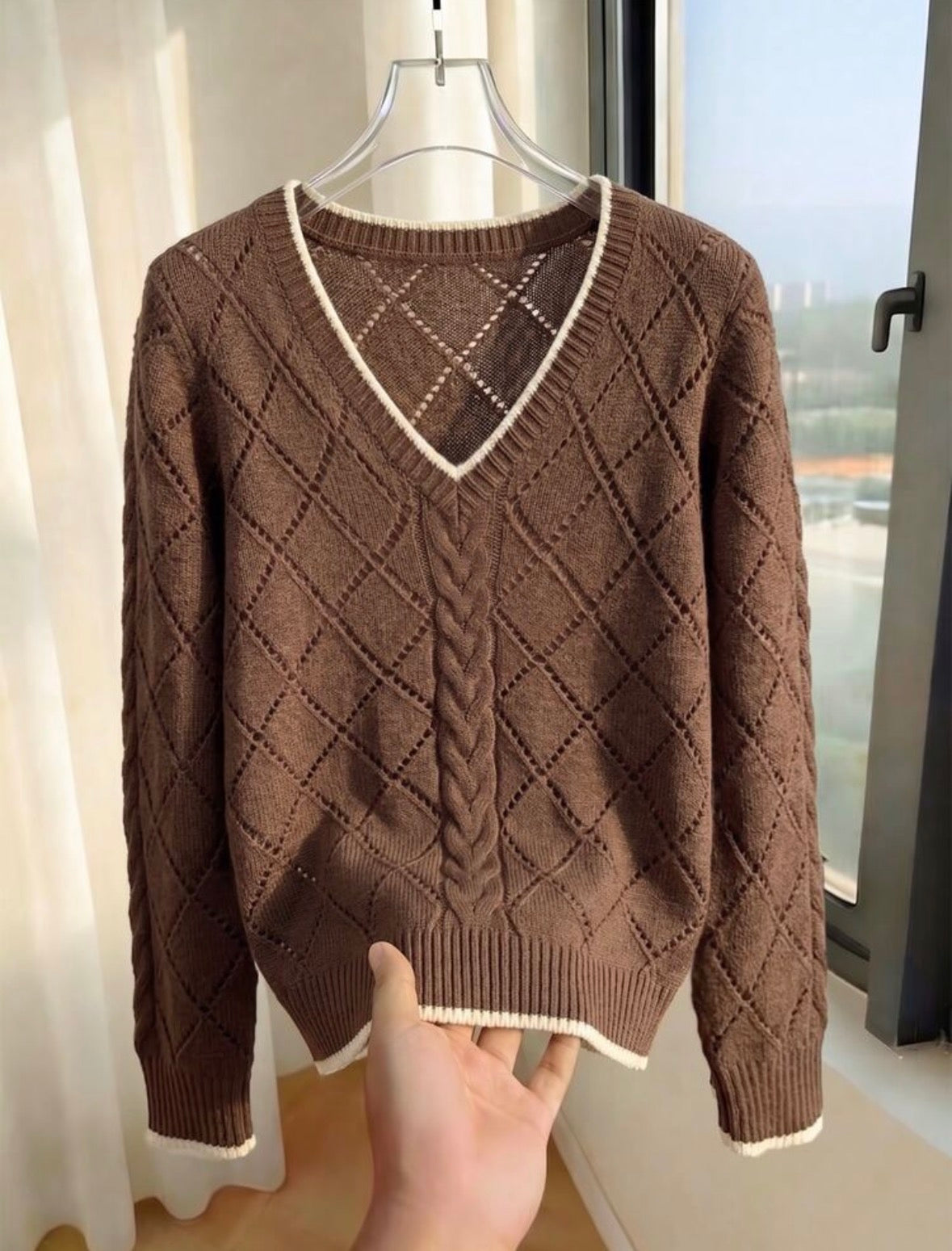 Tricot col V -  Losanges