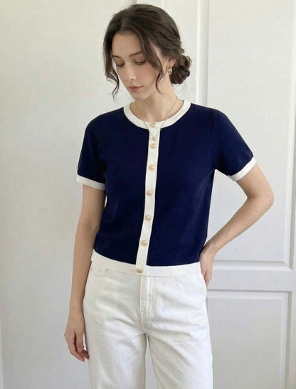Pull court à boutons