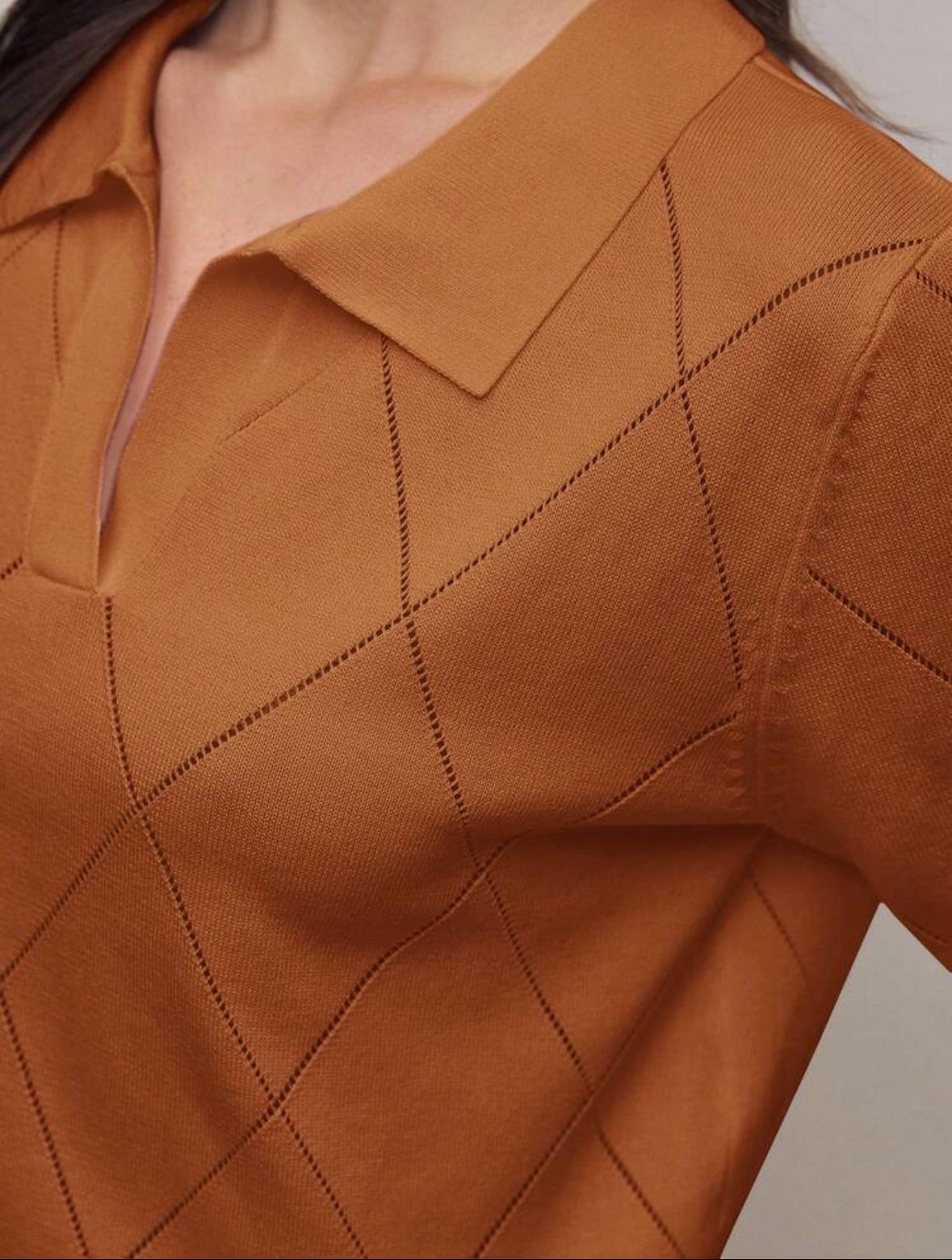 Polo collar diamond