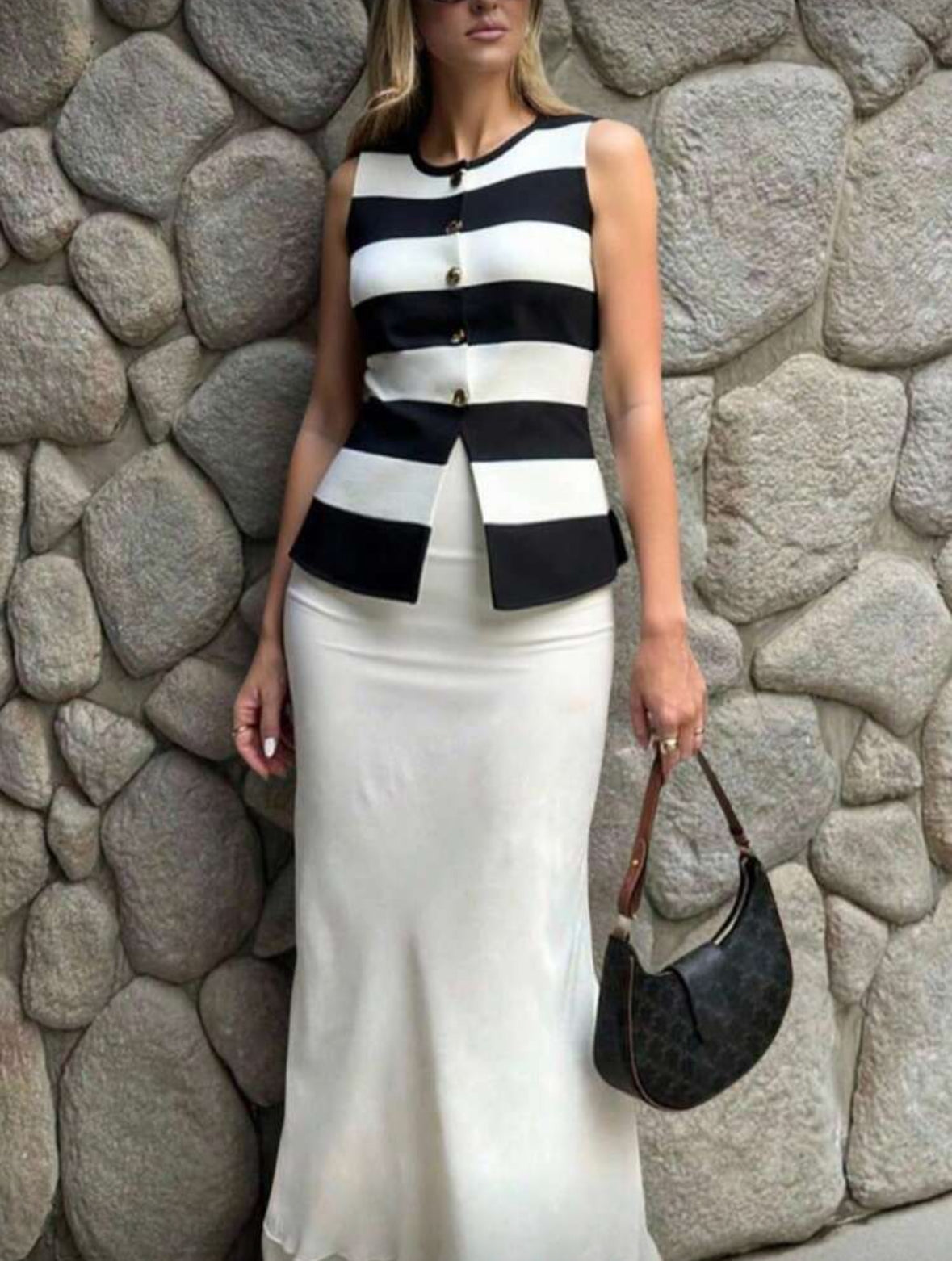 Top tricoté sans manches