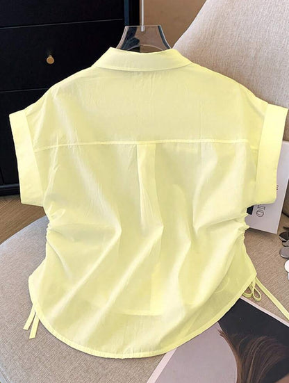 Chemise à cordon latéral