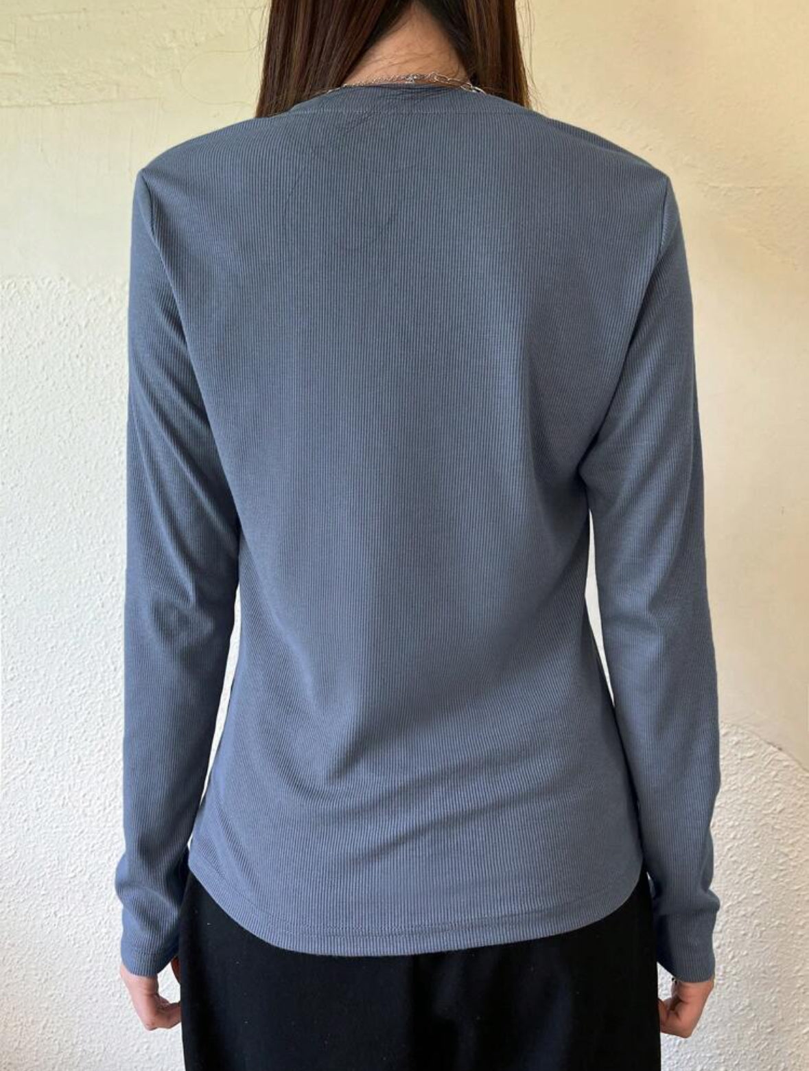 T-shirt à manches longues moulant unicolore