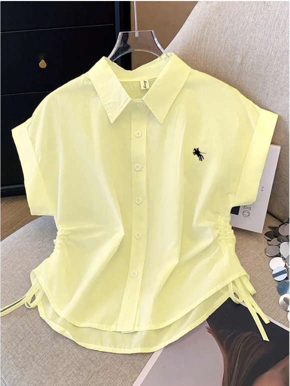Chemise à cordon latéral